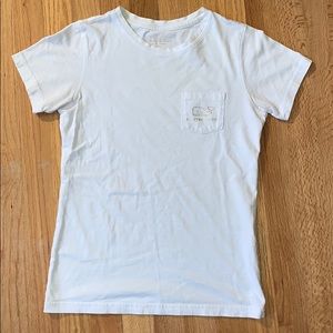 Women’s Vineyard Vines tee